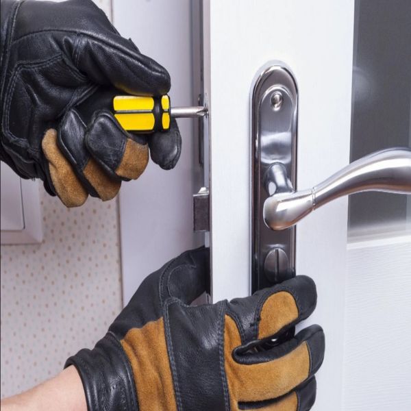 Professional Auto Locksmith